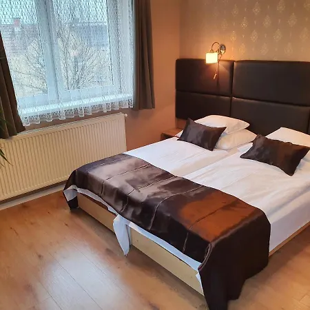 Karolyi Panzio Guest house